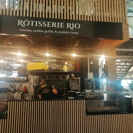 Les Fontaines T4 Spacieux 3 Parking Gratuit