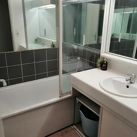 Les Fontaines T4 Spacieux 3 Parking Gratuit Appartamento *